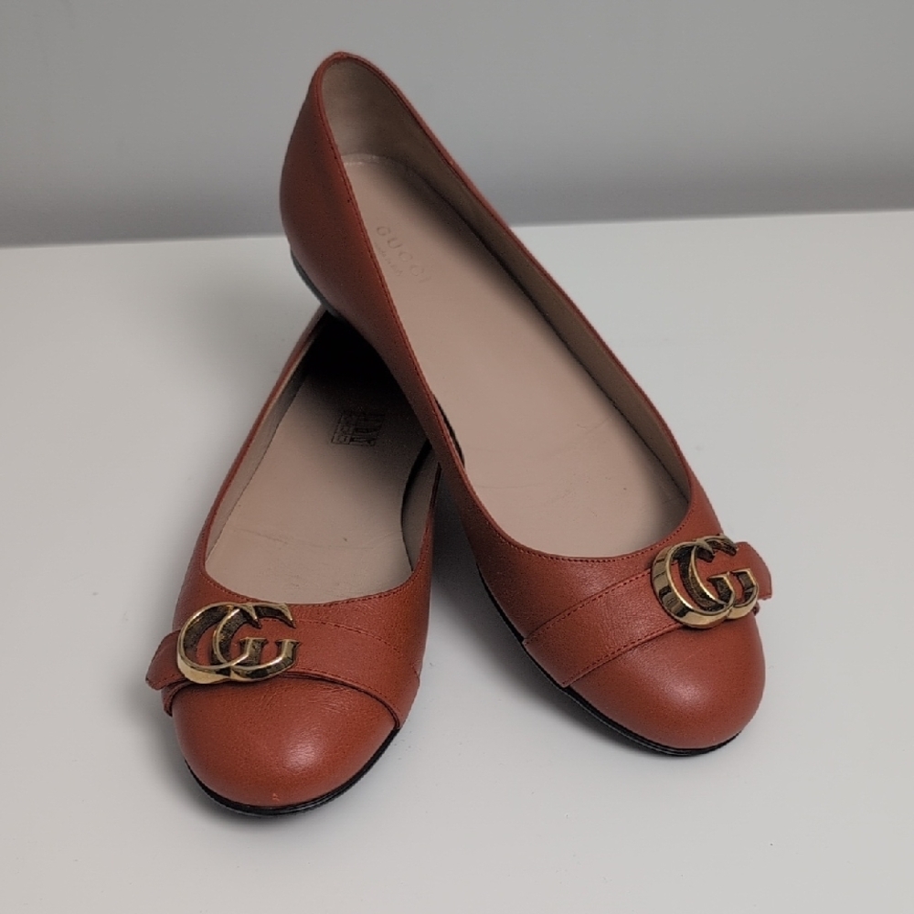Gucci Women's Orange Leather Flats